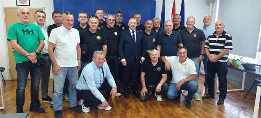 Medved se sastao s hrvatskim braniteljima: 'Nedopustiv je svaki govor mržnje i nasilja'