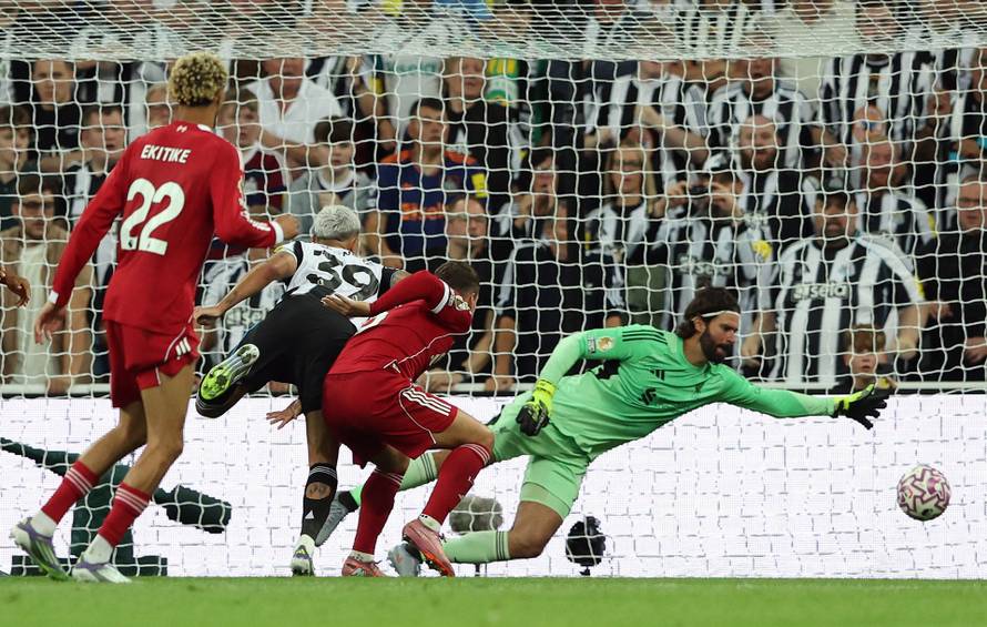 Premier League - Newcastle United v Liverpool