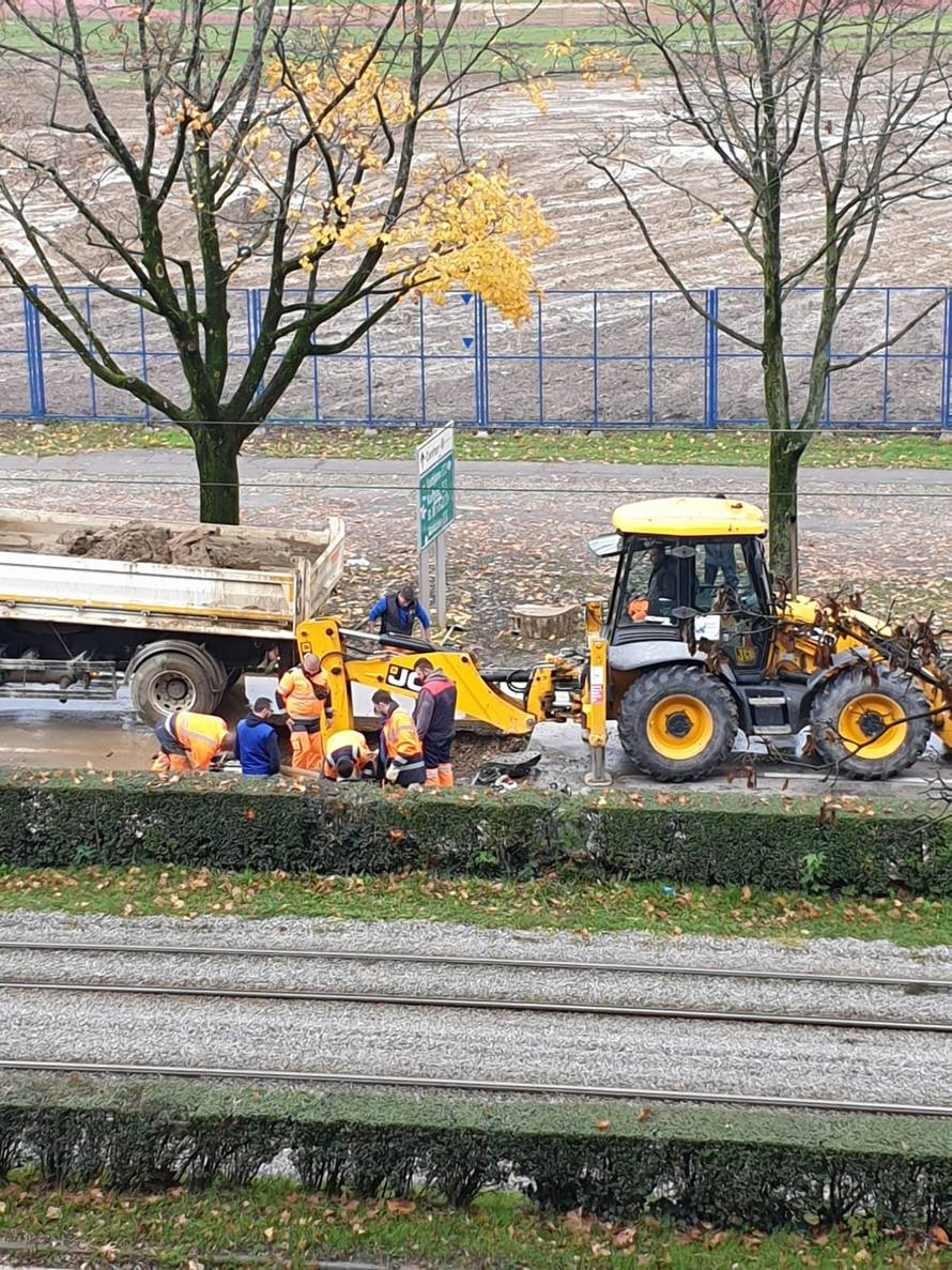 Pukla cijev na Maksimiru: 'Sve je izgledalo kao nova fontanica'
