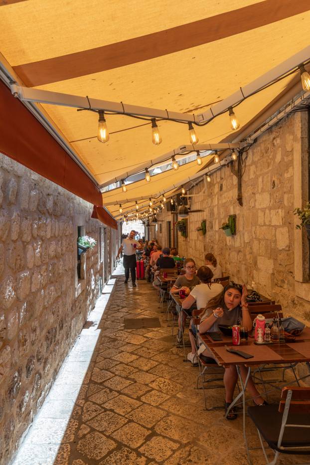 Dubrovnik: Visoke temperature u gradu