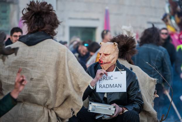 Tito i Ante Pavelić spaljeni kao Krnje u Kaštel Starom