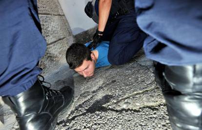 Opet Pernar: Naguravao se s policijom, pao, pa su ga uhitili