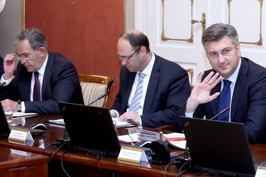 Povećali rodiljne naknade: Za nezaposlene odsad 2328 kuna