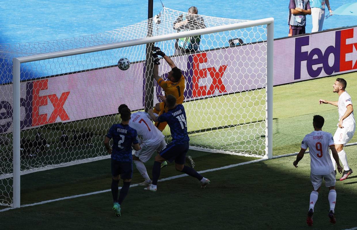 Sunce mu išlo u oči? Slovački golman zabio bizaran autogol