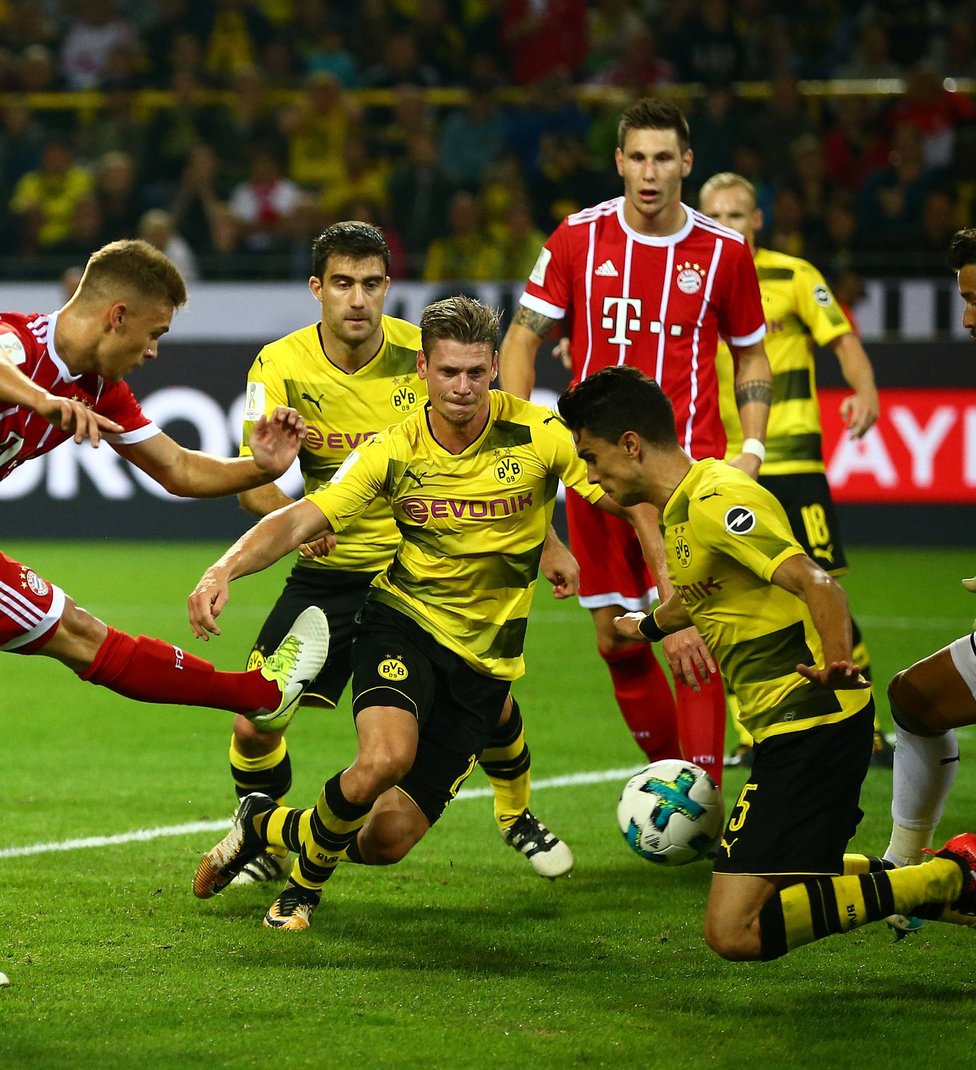 Borussia Dortmund vs FC Bayern Munich - DFL-Supercup Final