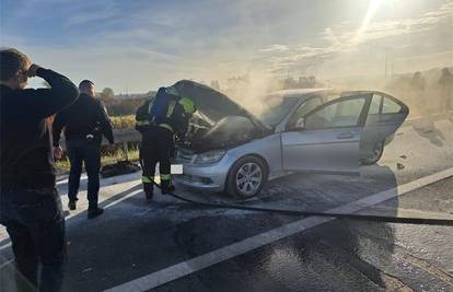 Oglasila se policija o vozaču kojeg su spasile 'Kobre': 'Oni su ga presreli i izvukli iz buktinje'