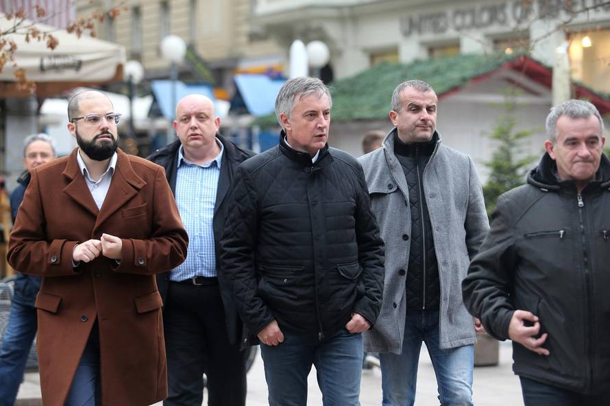 Jacques podržao Škoru, a za sate pjevanja javila se Kolinda