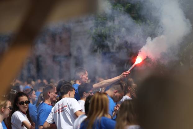 Osijek: Još jedna generacija je otplesala quadrillu u centru grada