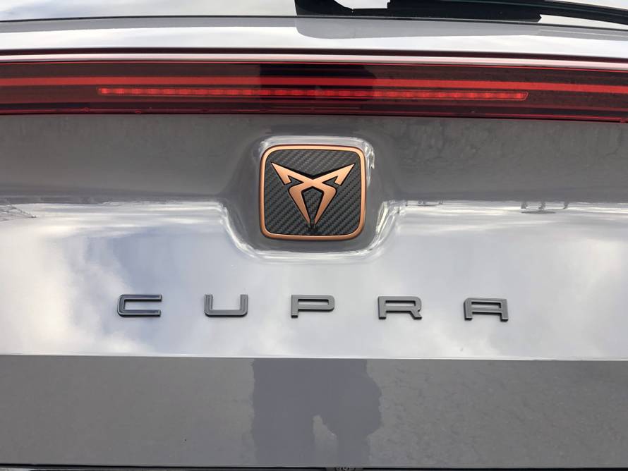 Izgleda spektakularno, lovi poglede i ubrzava 'kao raketa'