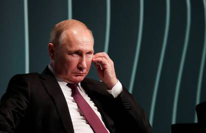 Kremlj: Vladimir Putin radi non-stop kao "visoka peć"