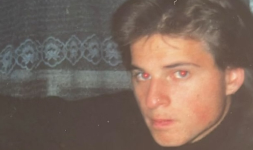 ​​​​​​​Znaš li tko sam? Na fotografiji ima bujnu kosu, iako je svima poznat po svojoj ćelavosti...