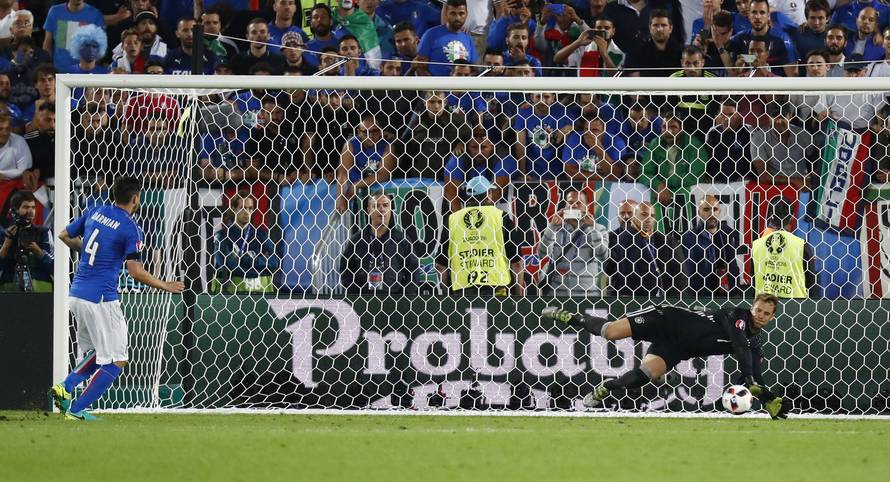 Germany v Italy - EURO 2016 - Quarter Final