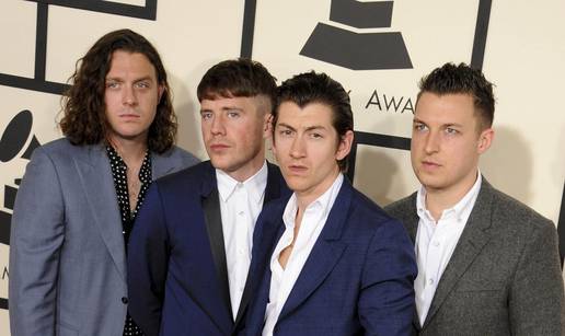 Arctic Monkeys dolaze u Pulu: 'Stižu busevima, ne žele u hotel'