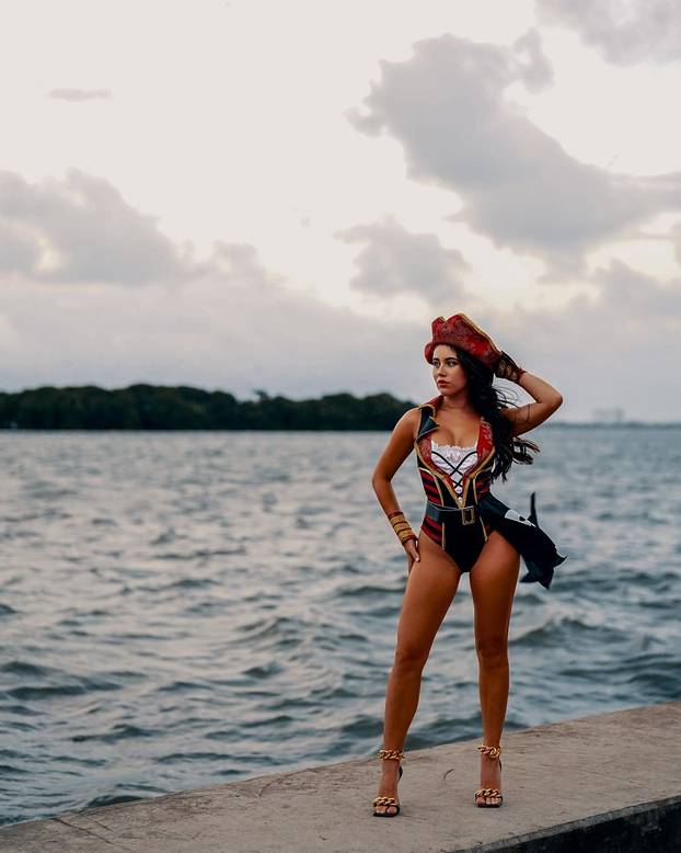 FOTO Ima tijelo iz snova, ali svi su najviše očarani njenim očima