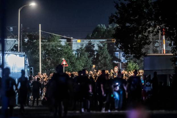 Vukovar.  Nakon završetka koncerta stvarale su se gužve. 