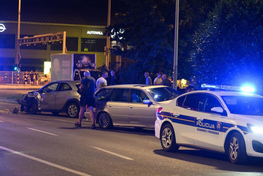 Zagreb: U prometnoj nesreći u Prečkom sudjelovala dva vozila