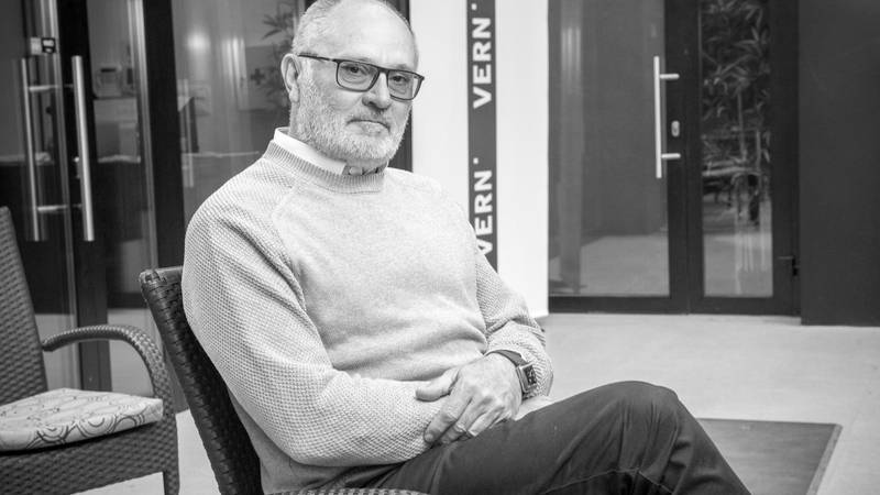 Preminuo je Vlatko Cvrtila (60): 'Počivali u miru, profesore! Falit ćete. Uvijek srdačan i susretljiv'