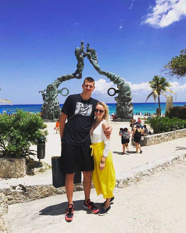 FOTO Supruga srpske zvijezde uz njega je još od srednje škole. Zbog nje ima i poseban ritual...