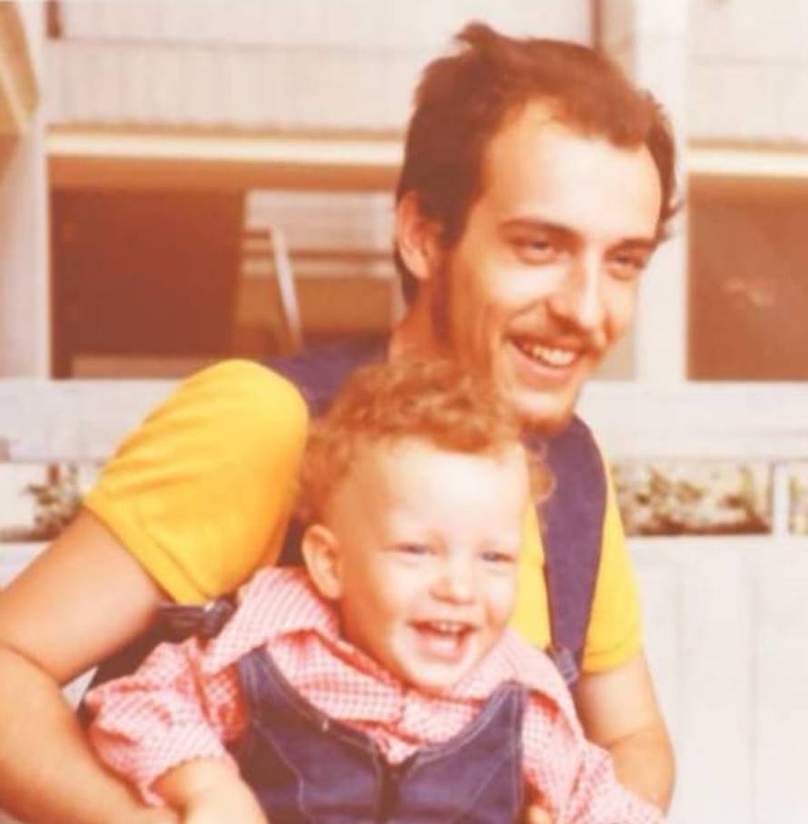 Tata Mario o sinu Branimiru: Nisam pobijedio na Eurosongu  s 'Džuli', ali on hoće s 'Tick-Tock'