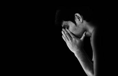 Samoća je najveća prijetnja mladima: Postaju anksiozni i depresivni, nemaju ni empatije