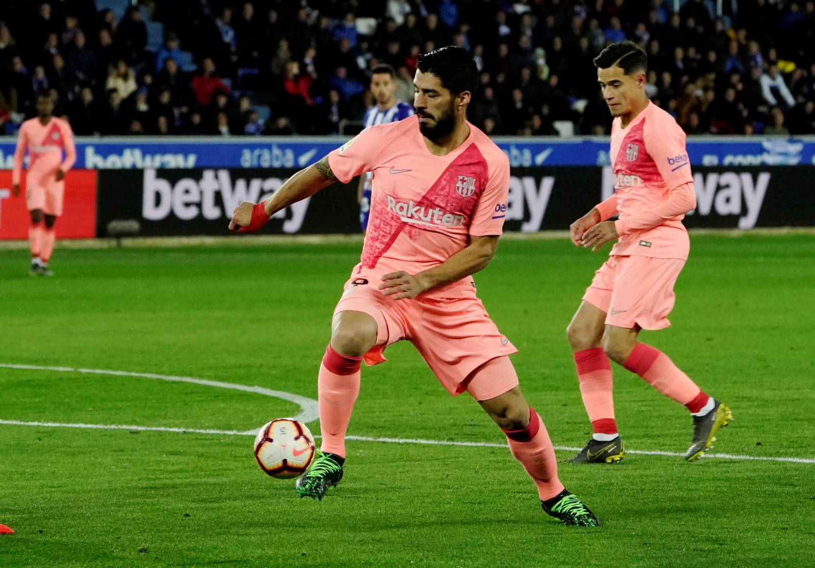 La Liga Santander - Deportivo Alaves v FC Barcelona