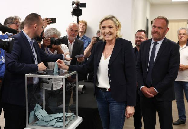 Marine Le Pen votes in the first round of the 2024 snap legislative elections