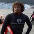 Aljaska: Prvi surfao na valu nakon pada glečera