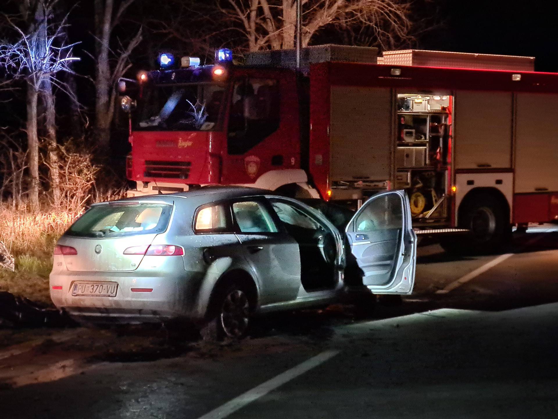 Teška prometna nesreća u Istri: Život je izgubilo dvoje ljudi