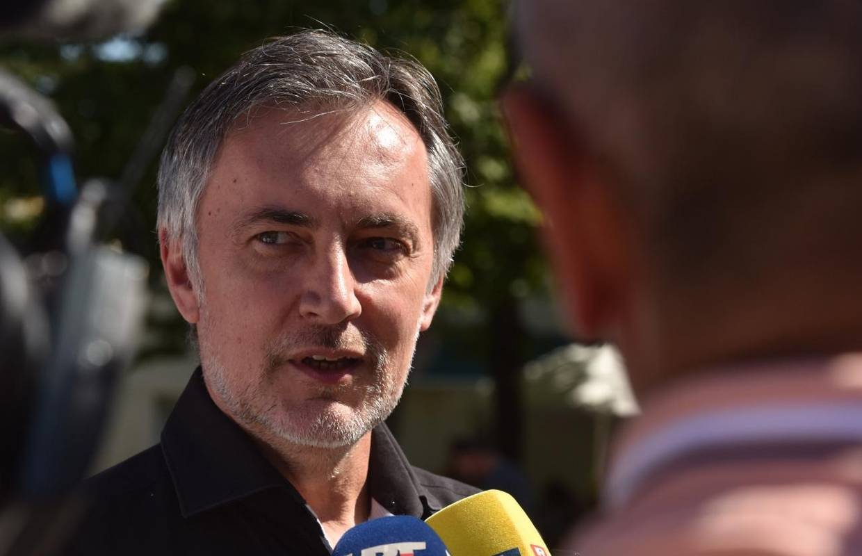 'Javno pozivam Šuicu da objavi svoju imovinsku karticu...'