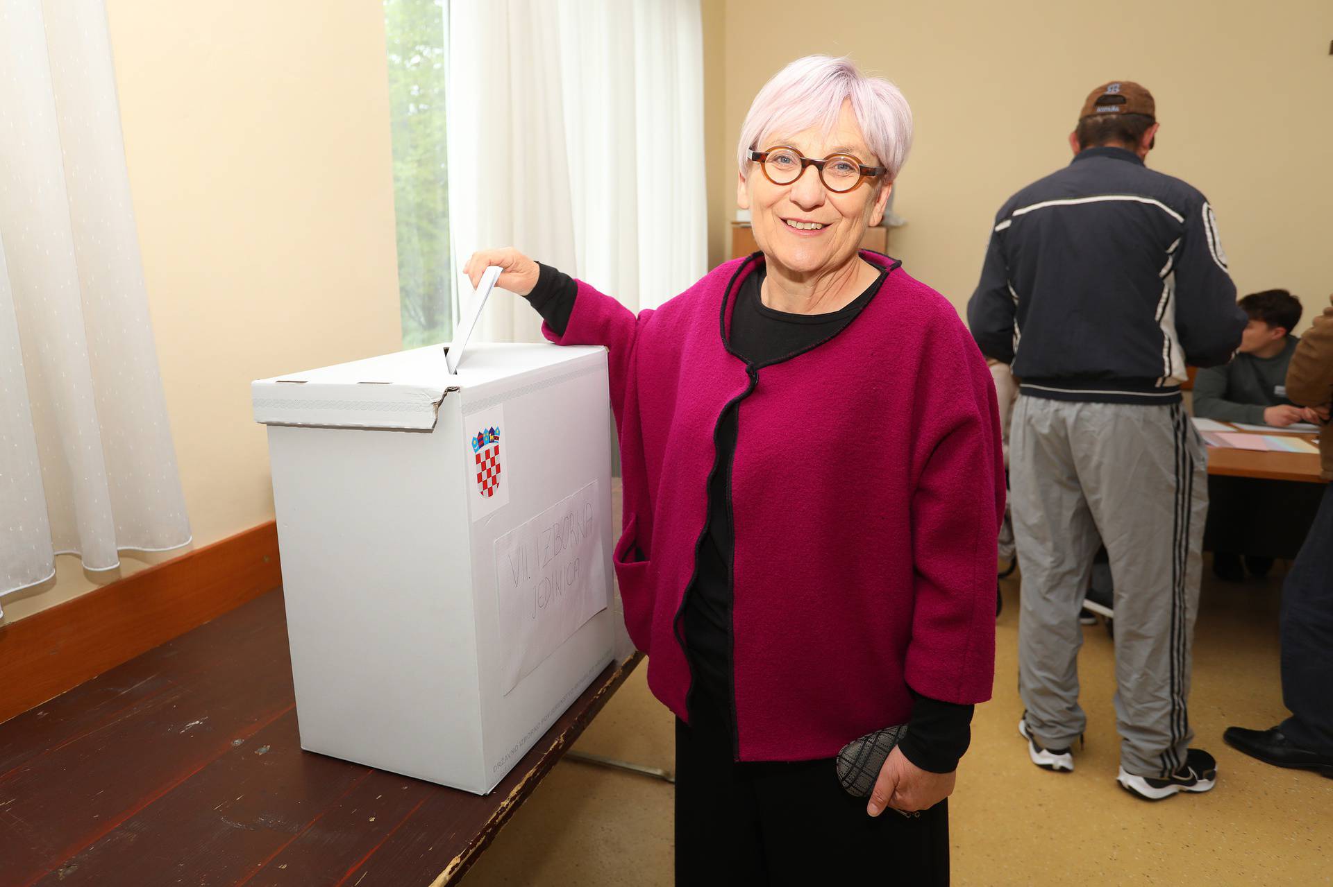 Karlovac: Draženka Polovi? na biralištu dala svoj glas