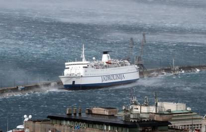 Država traži financijere za obnovu flote Jadrolinije