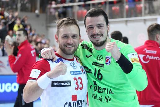 Ivića srpski klub potjerao zbog Thompsonova koncerta. Sada se javio zbog slučaja u Vukovaru