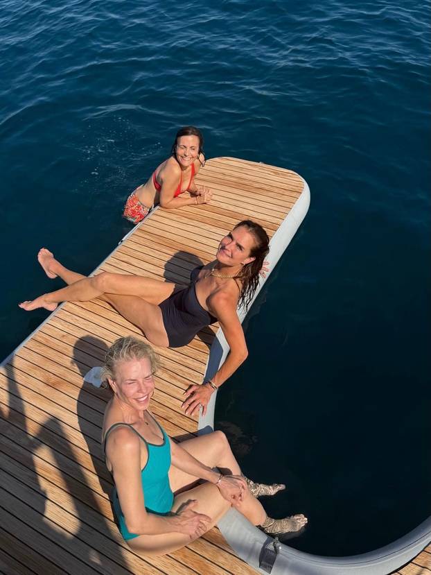 FOTO Komičarka Chelsea Handler odmara u Hrvatskoj! Evo koja je mjesta posjetila