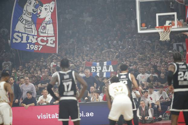 Beograd: Košarkašku utakmicu Crvena Zvezda - Partizan obilježili navijački neredi 