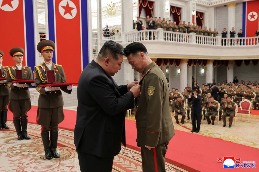 Sjevernokorejski predsjednik Kim odao je počast palim vojnicima koji su se borili za Rusiju