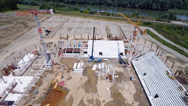 Pogled iz zraka na gradilište novog stadiona NK Osijek na Pampasu