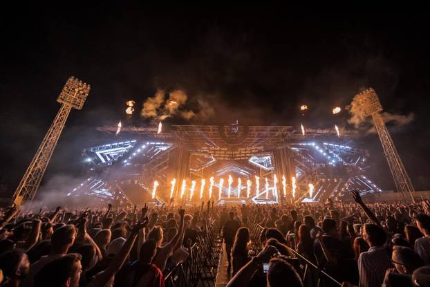 Split - Druga večer Ultra Europe Festivala, DJ Dom Dolla.