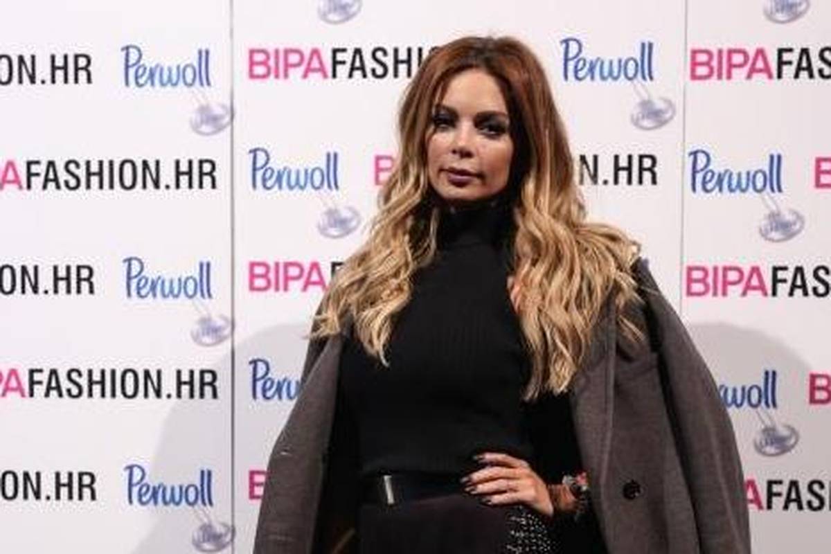 Nikolina pokazala seksi noge, a Borna sve iznenadila frizurom