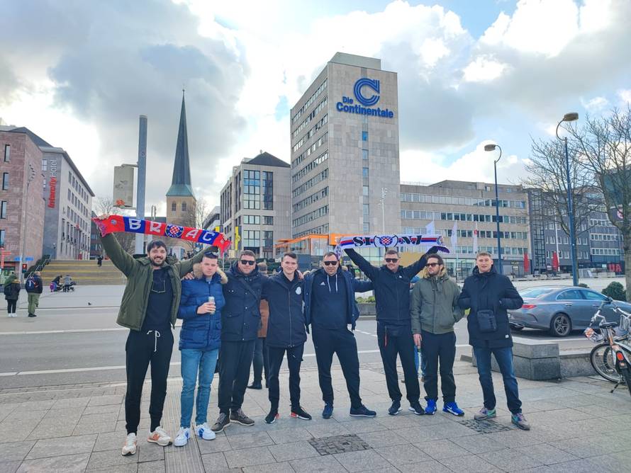 24sata u Dortmundu uoči meča generacije Hajdukovih juniora. Navijači: Ne prodajte nam dicu!