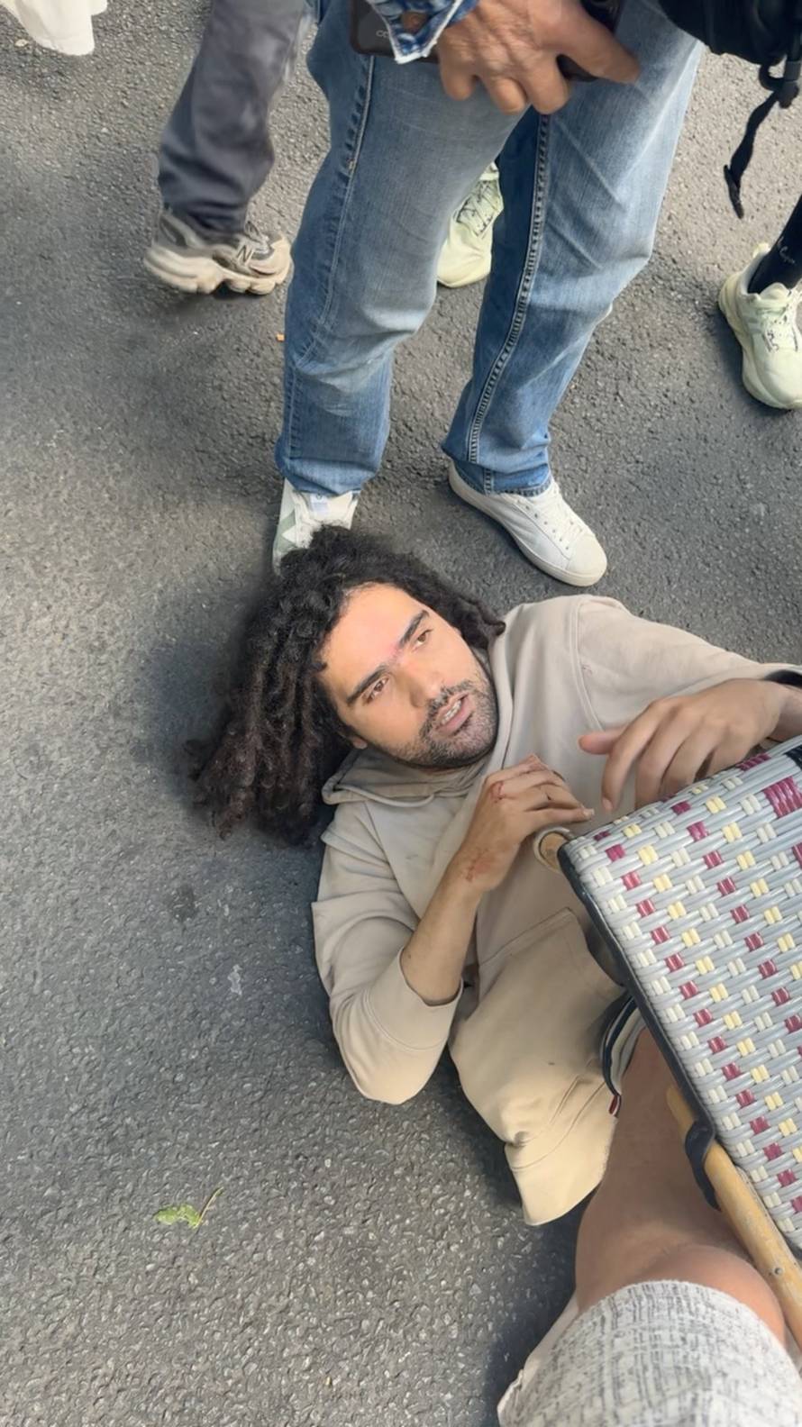 Man attacked women with knives in Paris