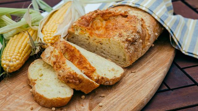 Super recept za kukuruzni kruh