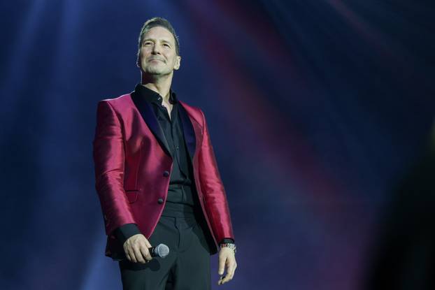 Zagreb: Peđa Jovanović održao koncert u Areni