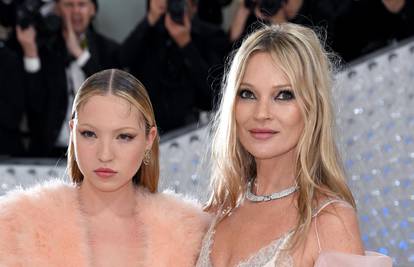 Kate Moss utrostručila zaradu: Modeli joj zarađuju po nekoliko milijuna funti, a tu je i kćer Lila