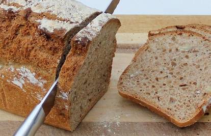 Stari kruh možete pretvoriti u slastan i brz desert ili složenac