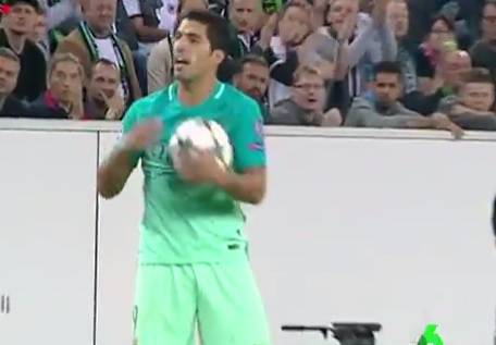 Luis Suarez slovenskom sucu: 'Majka ti je k****, a ti si klaun'