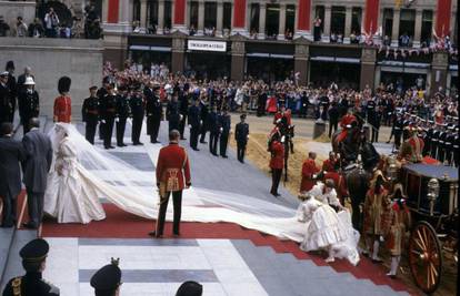 Lady Diana u rezervi je imala još jednu, pričuvnu vjenčanicu