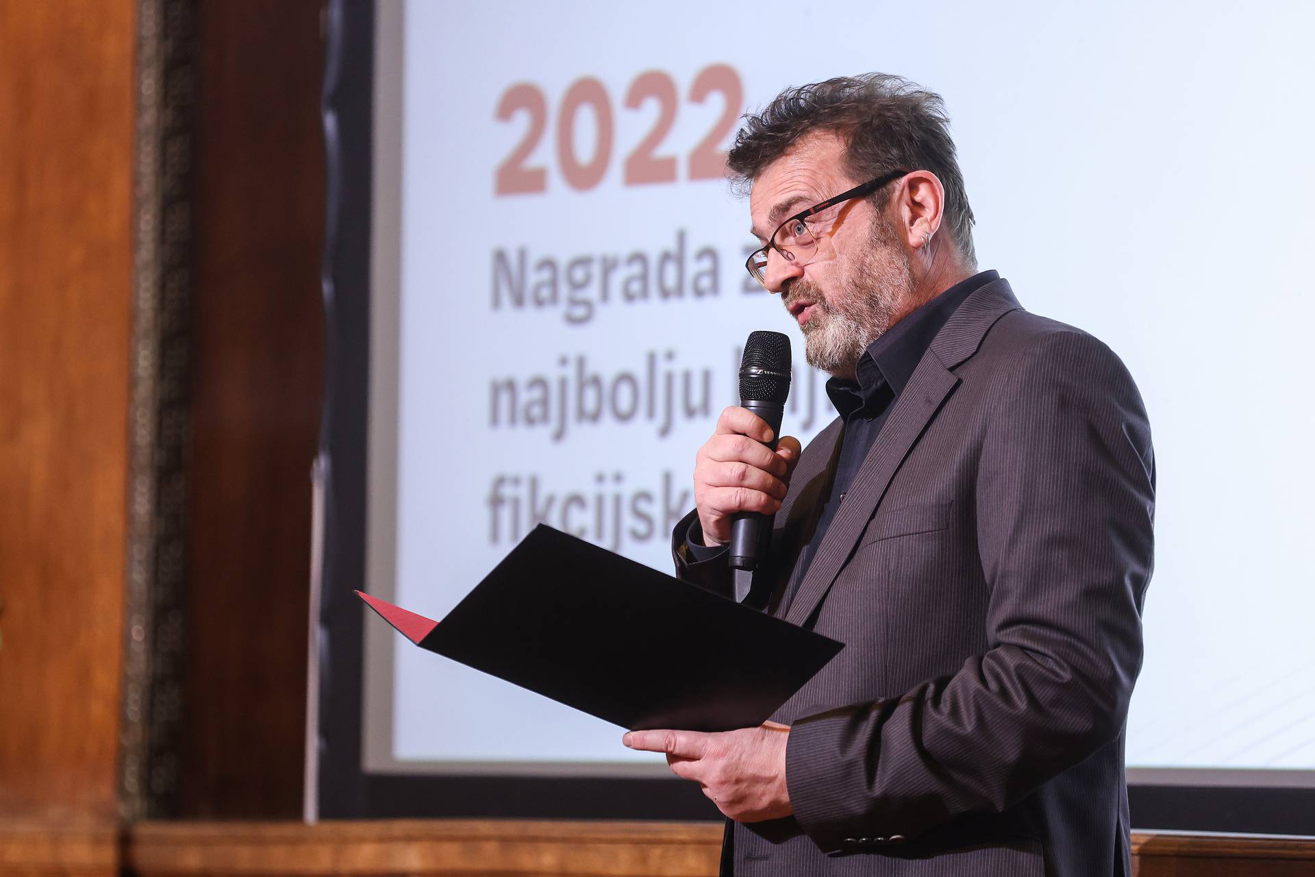 Zagreb: Miljenko Jergović dobitnik je nagrade Fric za knjigu 'Trojica za kartal'