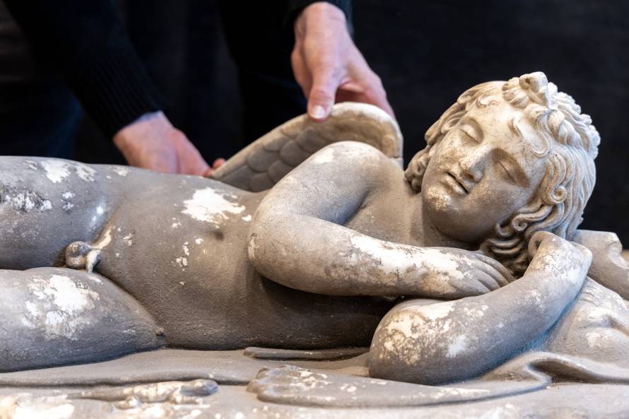 Pula: Predstavljen nedavno poronađen "Usnuli Kupid"