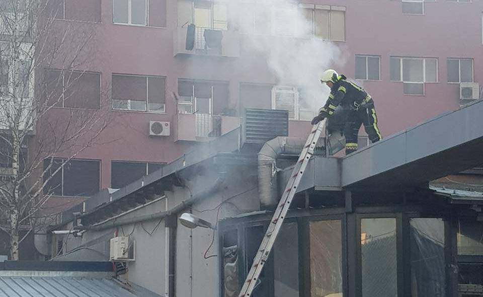 Brzo ga ugasili: Gorio dimnjak pivnice Zlatni medo u Savskoj