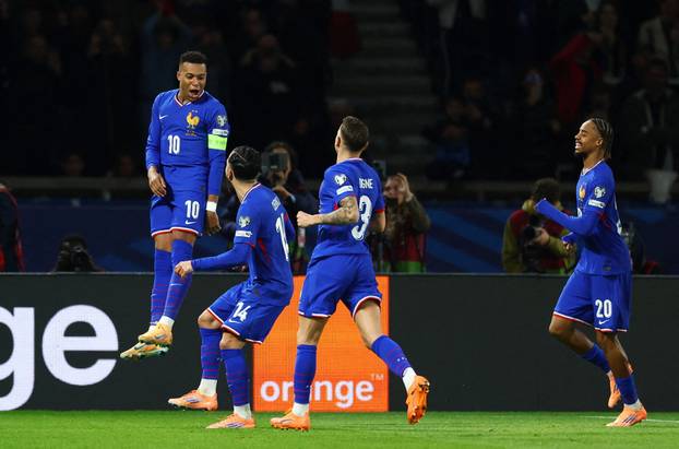 World Cup - UEFA Qualifiers - Group D - France v Ukraine